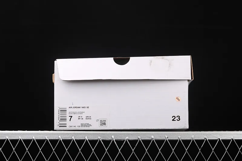 All categories Air Jordan Jordan series basketball shoes Air Jordan 1 Mid Air Jordan 1 Mid AJ1 Joe 1 Zhongbang color stitching CW1140-100